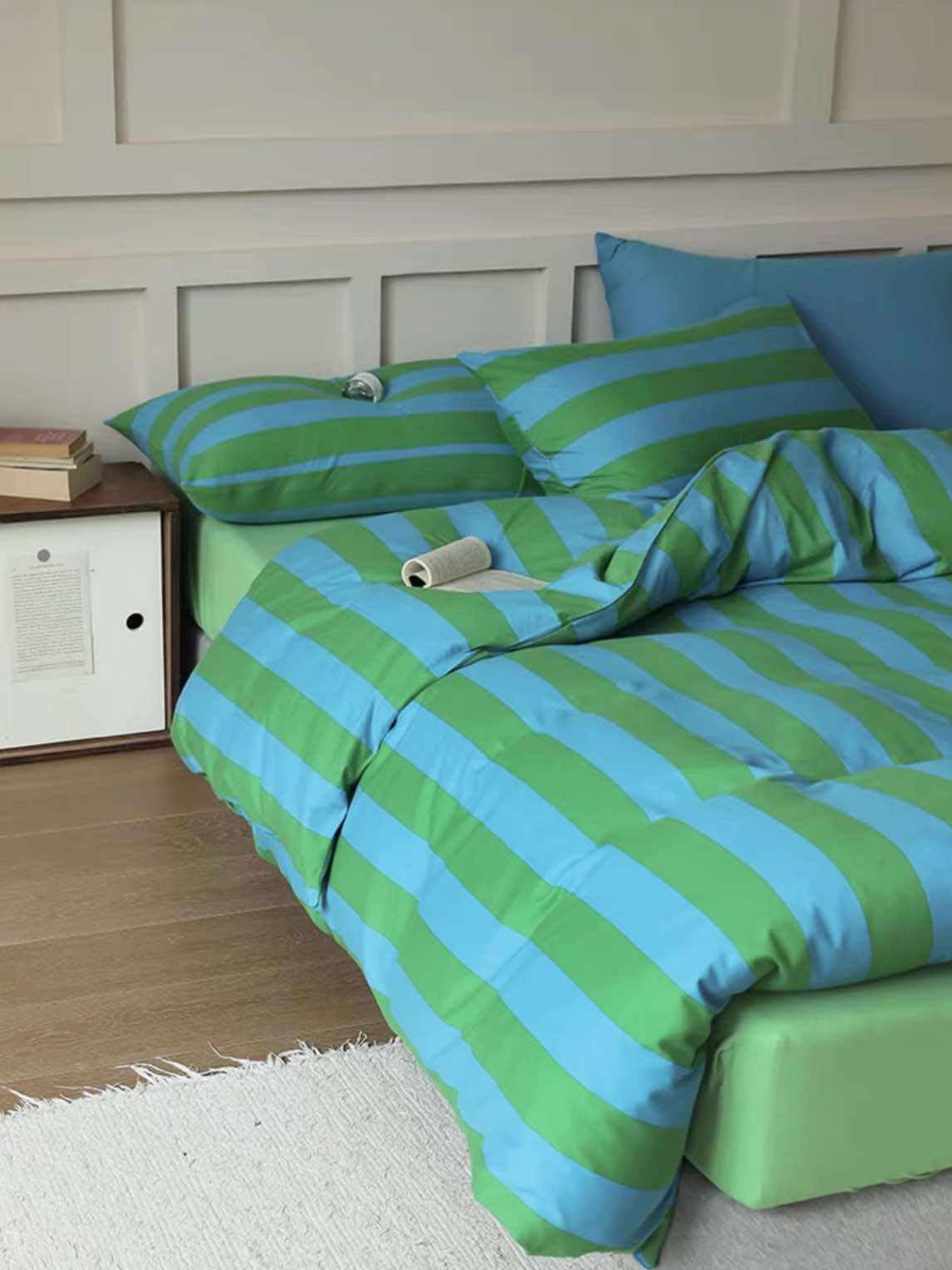 Dopamine Stripe Bedding Set — Queen Size, 3pcs Organic Cotton