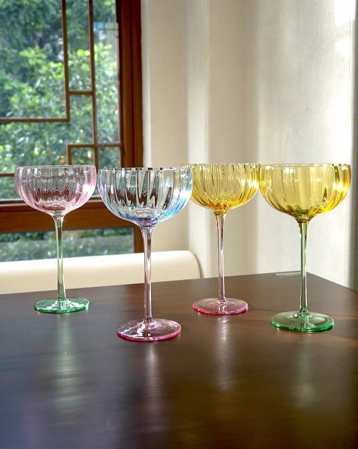 Retro Pastel Cocktail Glasses Coupe Set (4 pcs) – Handblown Vintage-Inspired Party Glassware