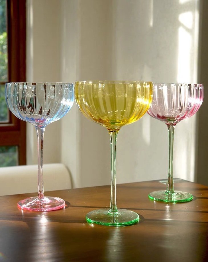 Retro Pastel Cocktail Glasses Coupe Set (4 pcs) – Handblown Vintage-Inspired Party Glassware