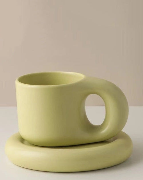 Handcrafted Bauhaus Chubby Mugs – Cute Ceramic Coffee Cups