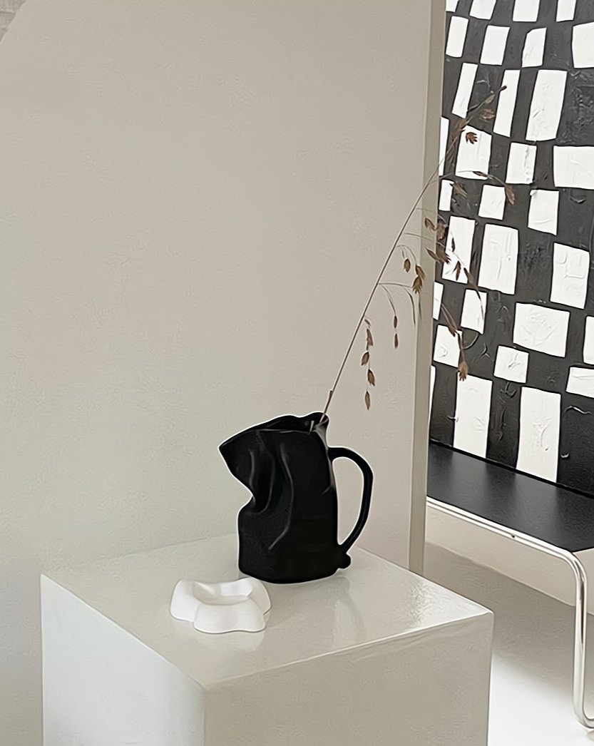 Handcrafted Nordic Jug Vase – Wrinkle Pottery Decorative OOAK Vase