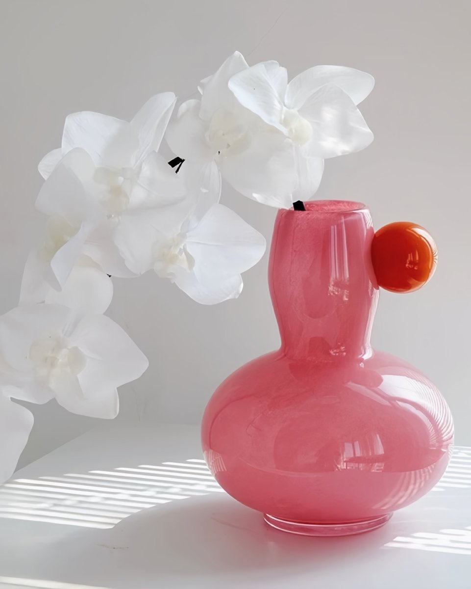 Jelly Bean Bud Vase – Handblown Dopamine Glass Centerpiece