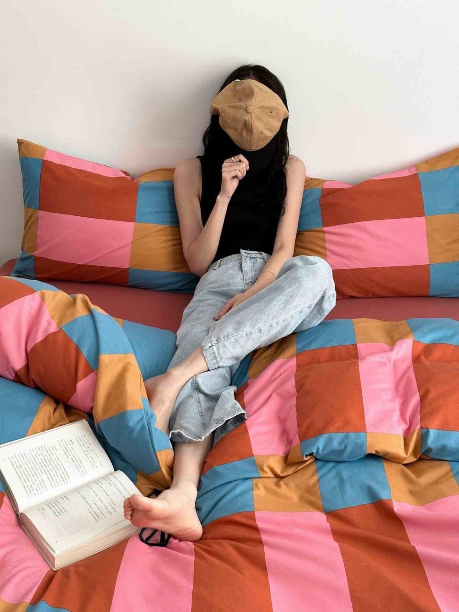 Rainbow Checker Organic Cotton Bedding Set — Queen Size (4 Pcs)