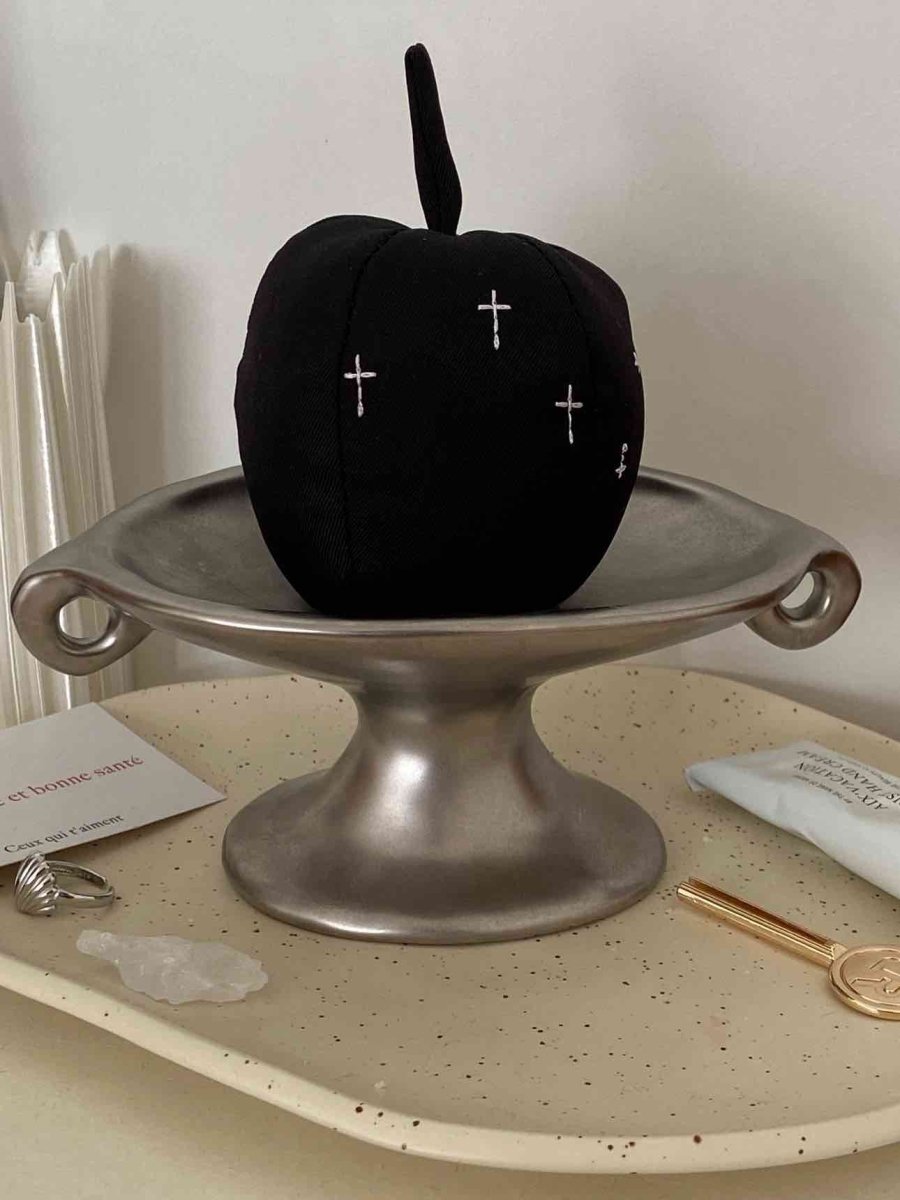 Retro Silver Footed Tray – Handmade Decorative Ceramic Fruit & Accessory Holder