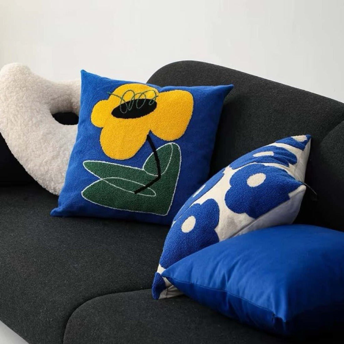 Whimsical Sunflower Throw Pillowcase – Cute Decorative Cushion Cover