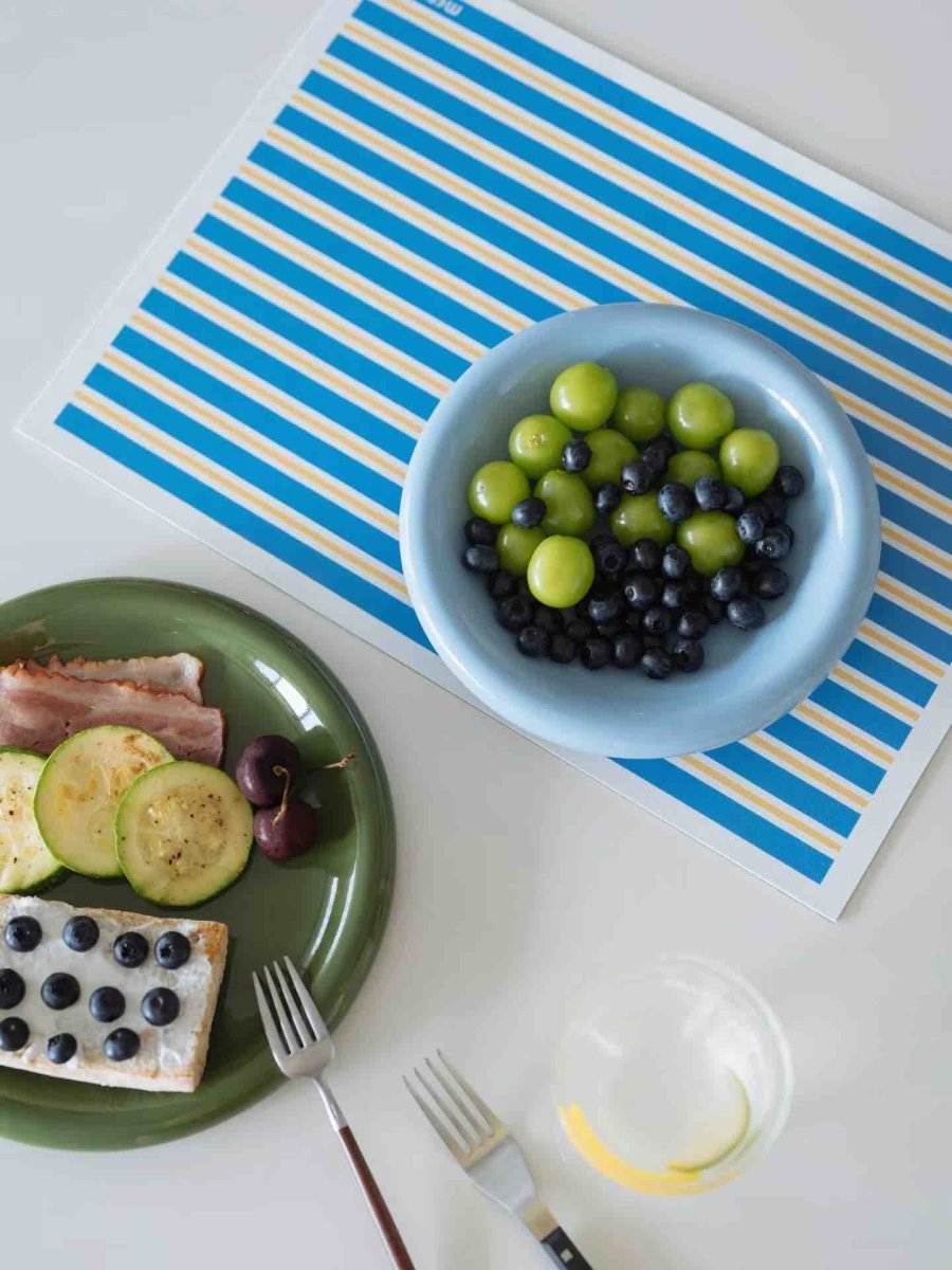 Dopamine Stripe Placemats (Set of 4) – Easy-Clean Faux Leather Table Mats