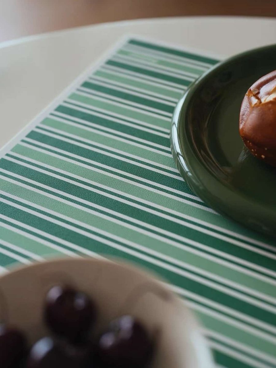 Dopamine Stripe Placemats (Set of 4) – Easy-Clean Faux Leather Table Mats