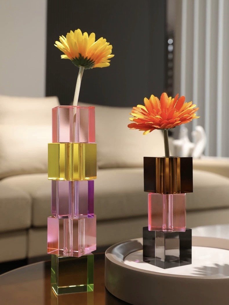 Modern Crystal Cube Bud Vase – Rainbow Dopamine Decorative Centerpiece