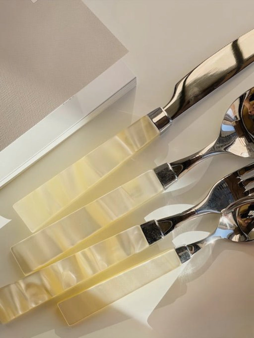 Pearl Flatware Set (8 pcs) – Elegant Italian Giada Cutlery with Ivory Handles