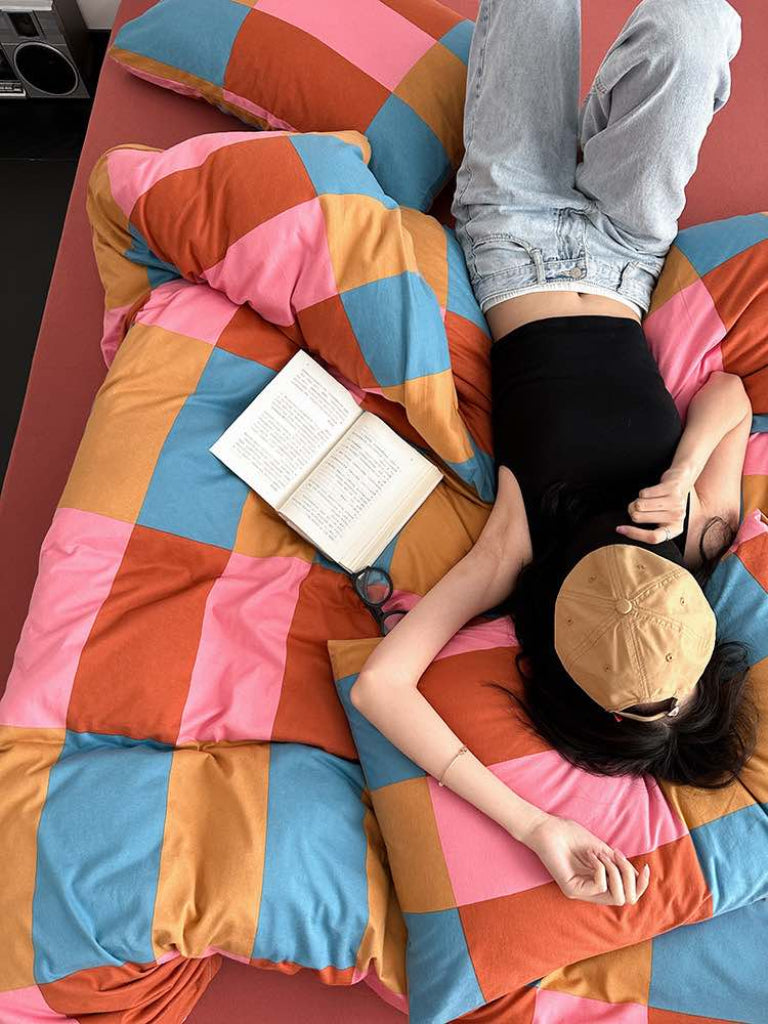 Rainbow Checker Organic Cotton Bedding Set — Queen Size (4 Pcs)