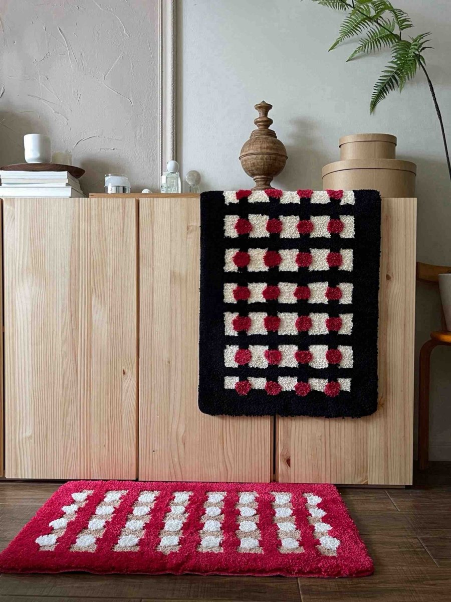 Retro Dotted Bath Rug – Ultra Soft, Absorbent & Anti-Slip