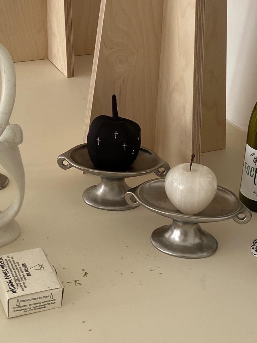 Retro Silver Footed Tray – Handmade Decorative Ceramic Fruit & Accessory Holder