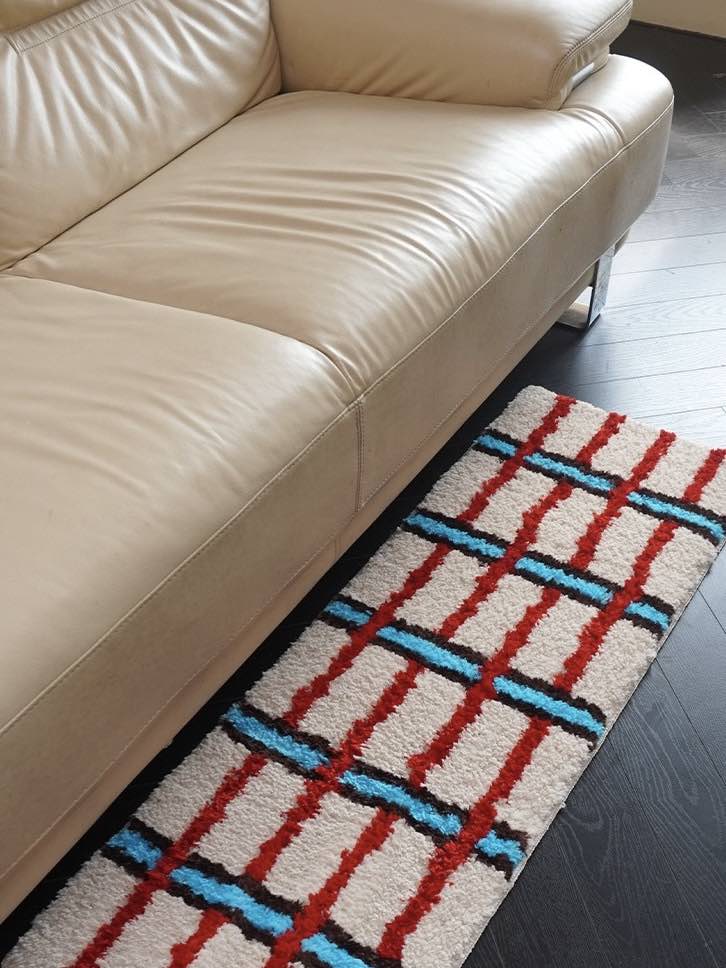 Retro Contrast Checker Runner Rug – Ultra Soft Tufted Bedside Carpet